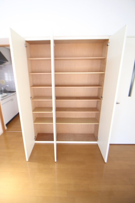 ＯＺ－ＣＯＵＲＴの物件内観写真