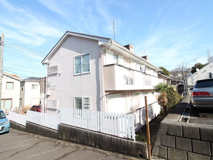 ハイツリブランの物件外観写真