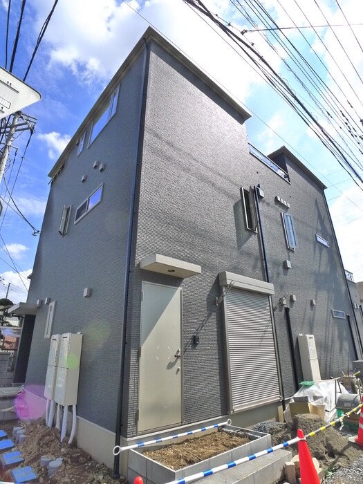 Rooms武蔵浦和の物件外観写真