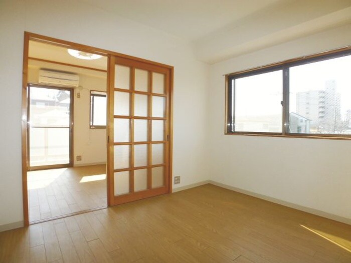 第一ビル中山の物件内観写真