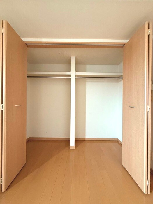 ロイヤルKJの物件内観写真