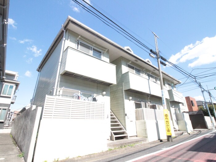 エバ－グリ－ンアパ－トの物件外観写真