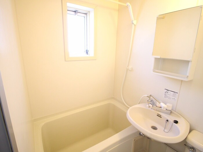 エバ－グリ－ンアパ－トの物件内観写真