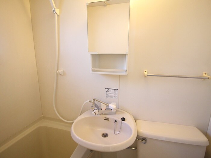 エバ－グリ－ンアパ－トの物件内観写真