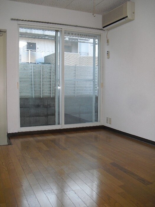 エバ－グリ－ンアパ－トの物件内観写真