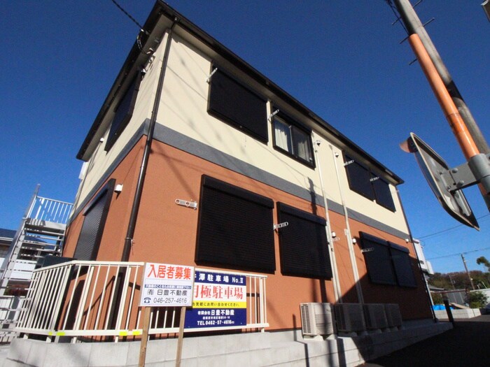 サンモールIZAWAの物件外観写真