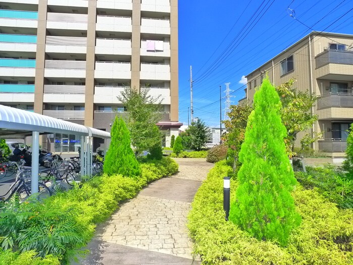 グロ－ブアマランスの物件外観写真