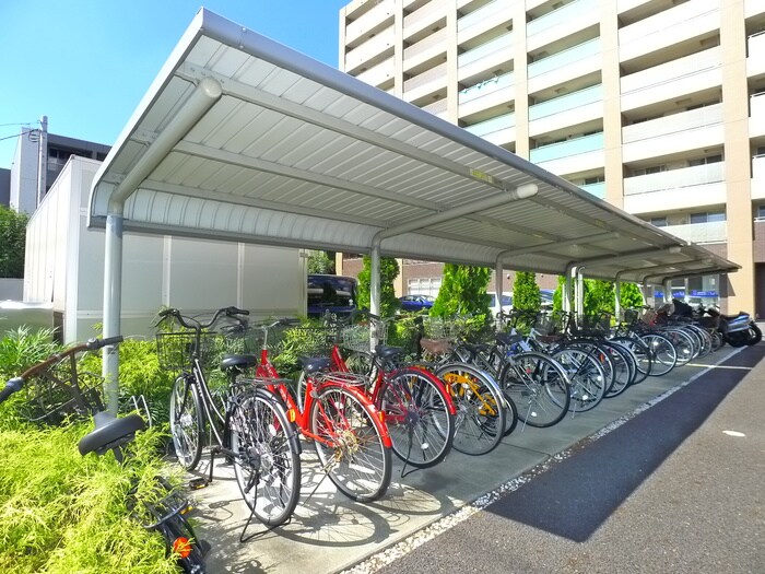 グロ－ブアマランスの物件外観写真