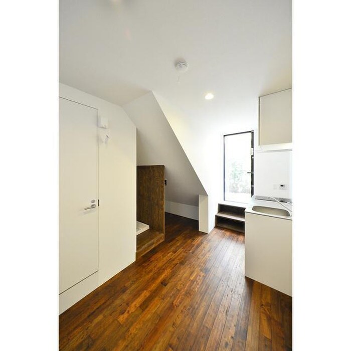 カラスヤマテラスNの物件内観写真