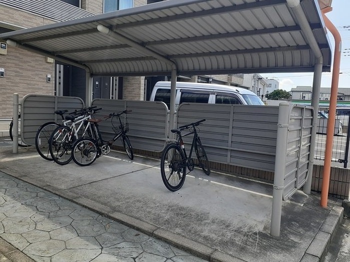 アンジュールの物件外観写真