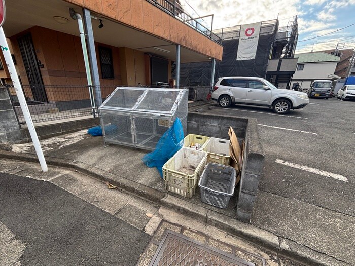 メゾン小柳の物件外観写真