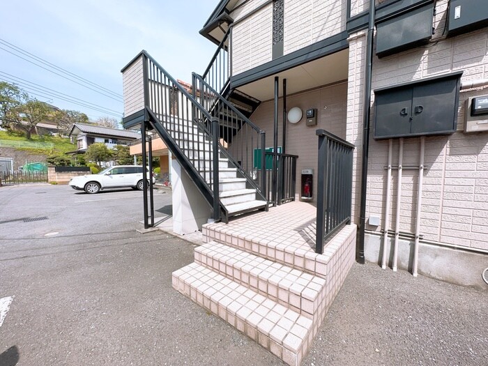 メゾン小柳の物件外観写真