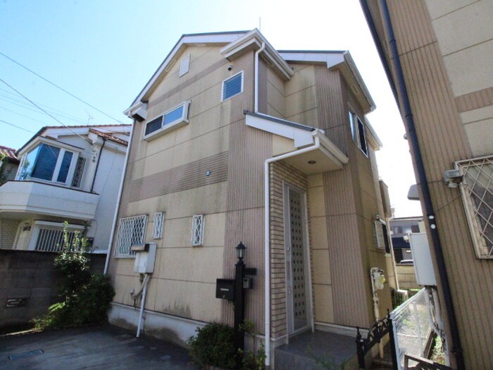 新町一丁目貸家の物件外観写真