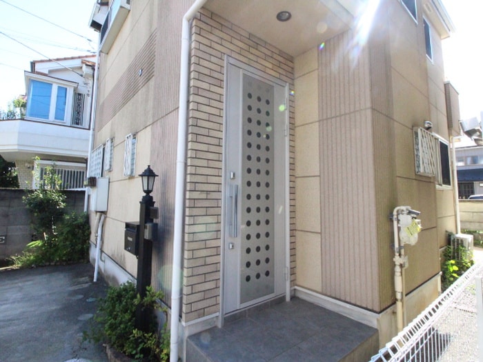 新町一丁目貸家の物件外観写真