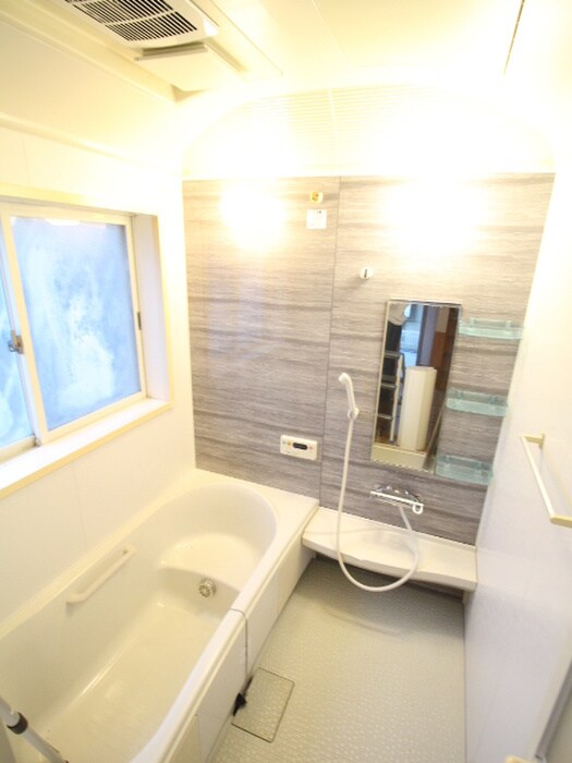 新町一丁目貸家の物件内観写真