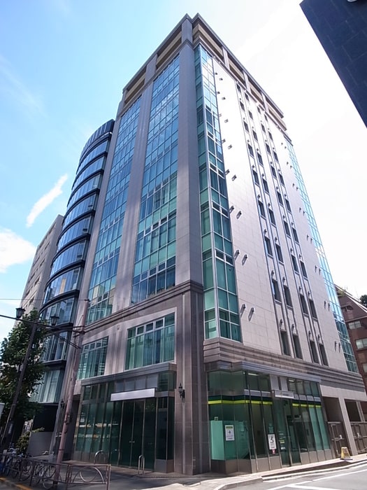 麹町プレイスの物件外観写真