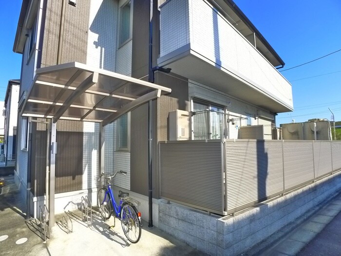 リッツハウスⅤの物件外観写真