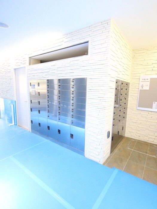 ロイジェント九段の物件外観写真