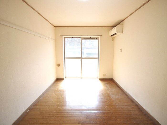 ベルボア目白(1F)の物件内観写真