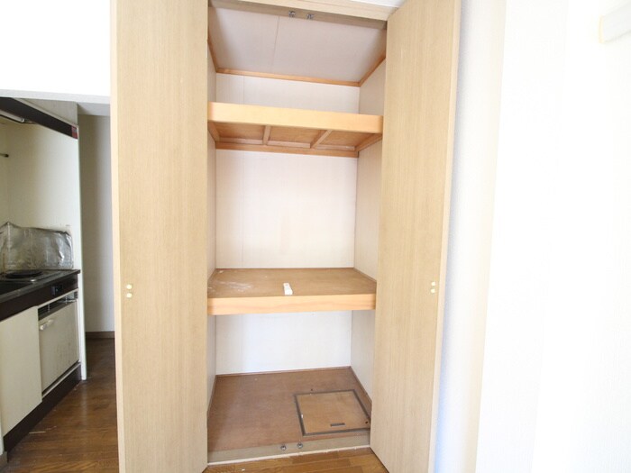 ベルボア目白(1F)の物件内観写真