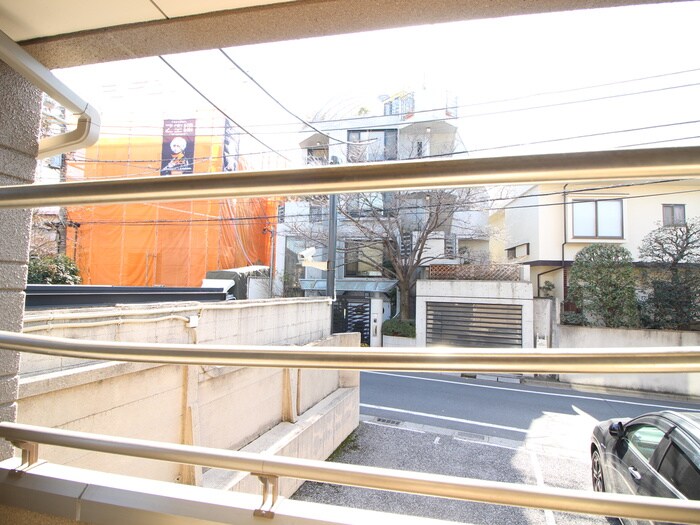 ベルボア目白(1F)の物件内観写真