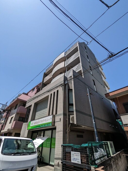 クレストハイムの物件外観写真