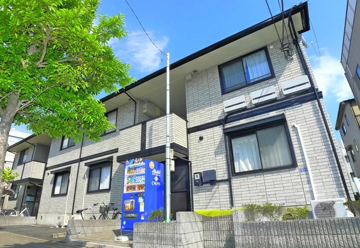 アベニューの物件外観写真