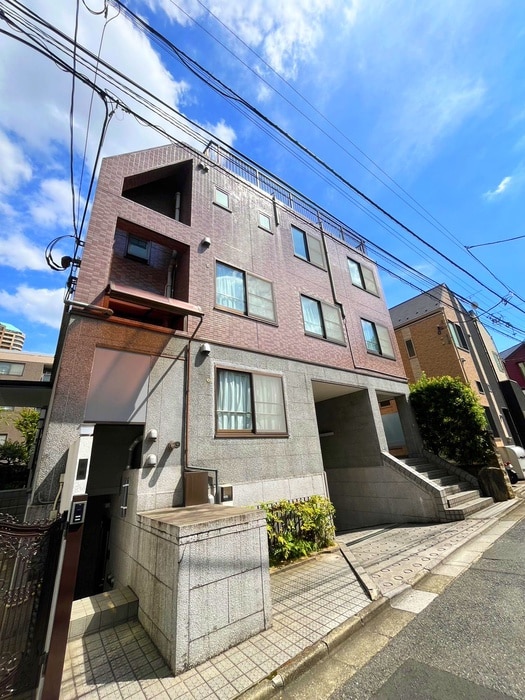 シャルレ早稲田の物件外観写真