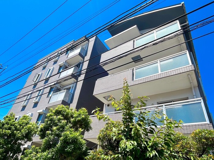 ファミ－ルヴィラ多摩の物件外観写真