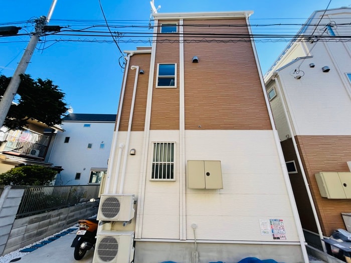 CASTIA南長崎B号棟の物件外観写真