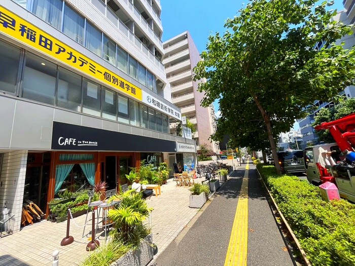 ONE ROOF FLAT NISHIWASEDAの物件外観写真