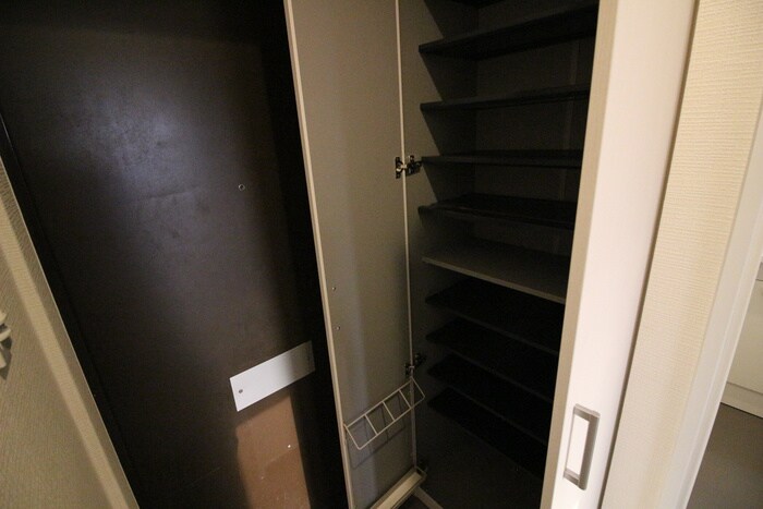 ONE ROOF FLAT NISHIWASEDAの物件内観写真