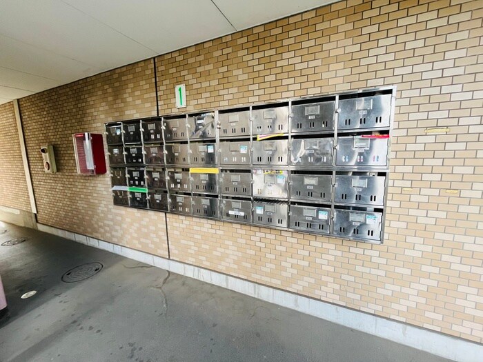 シャトル日新の物件外観写真