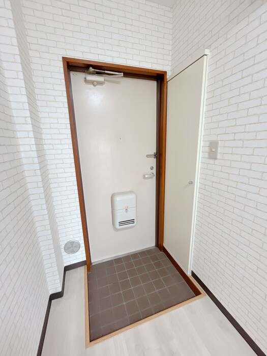 シャトル日新の物件内観写真