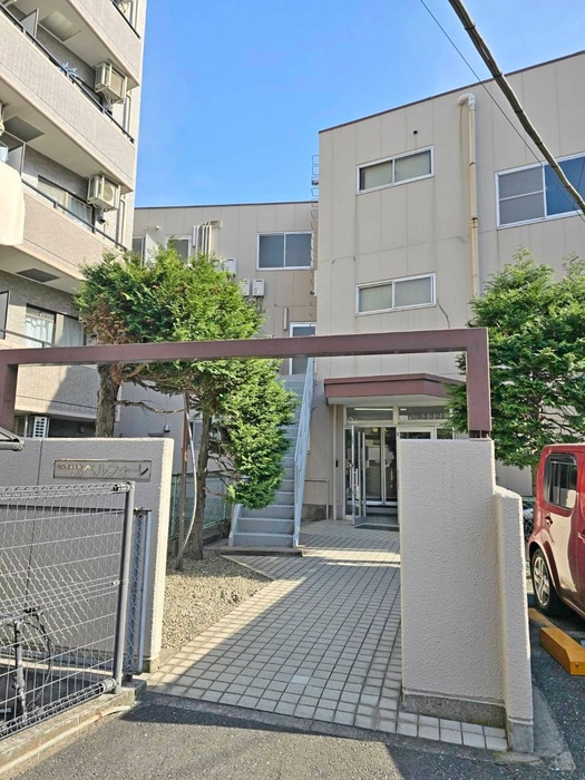 ベルフォ－レの物件外観写真