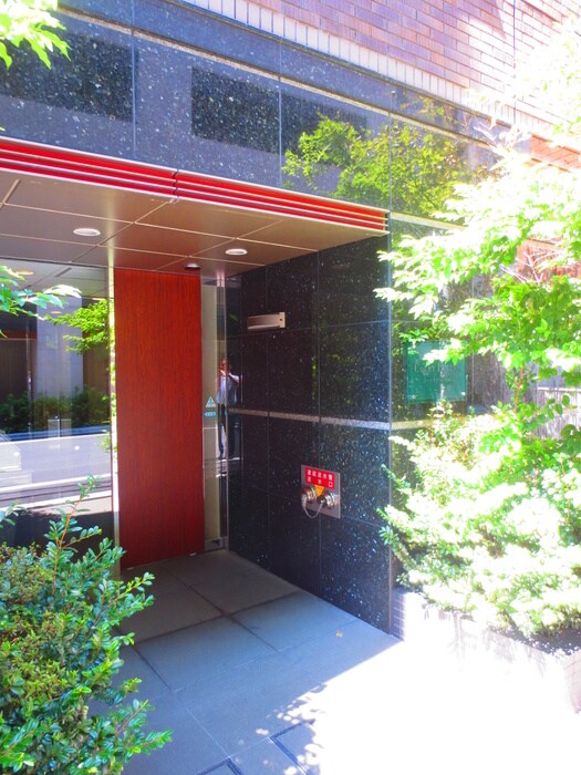 コ－トラクリア日本橋の物件外観写真