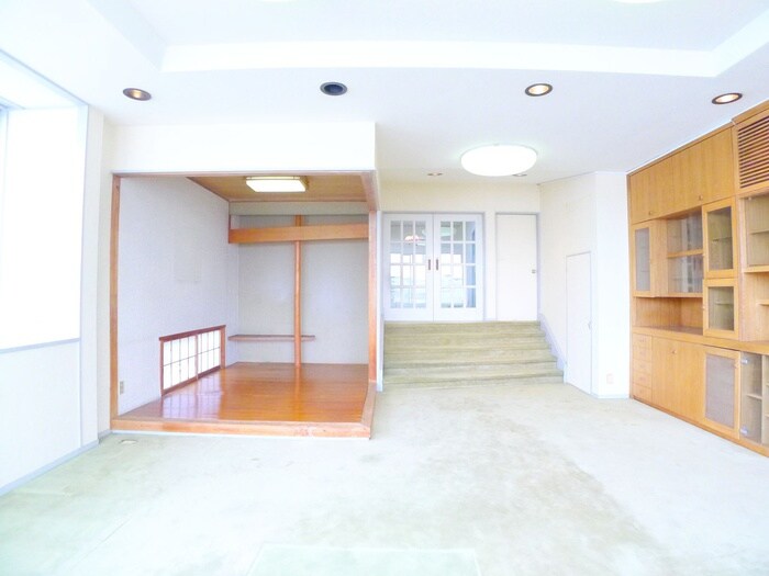 柏市大津ケ丘住宅付き店舗の物件内観写真