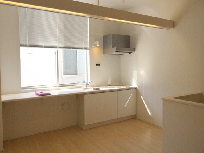 PASEO EASTの物件内観写真