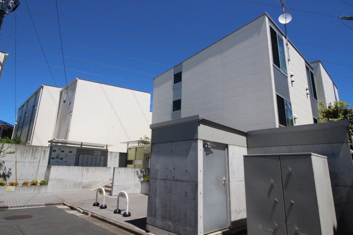 PASEO EASTの物件外観写真