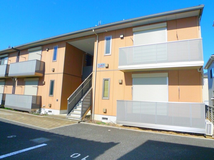 フォ－ルＢ棟の物件外観写真