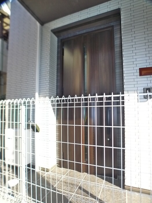 西新井栄町2丁目戸建の物件外観写真