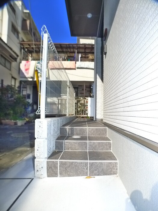 西新井栄町2丁目戸建の物件外観写真