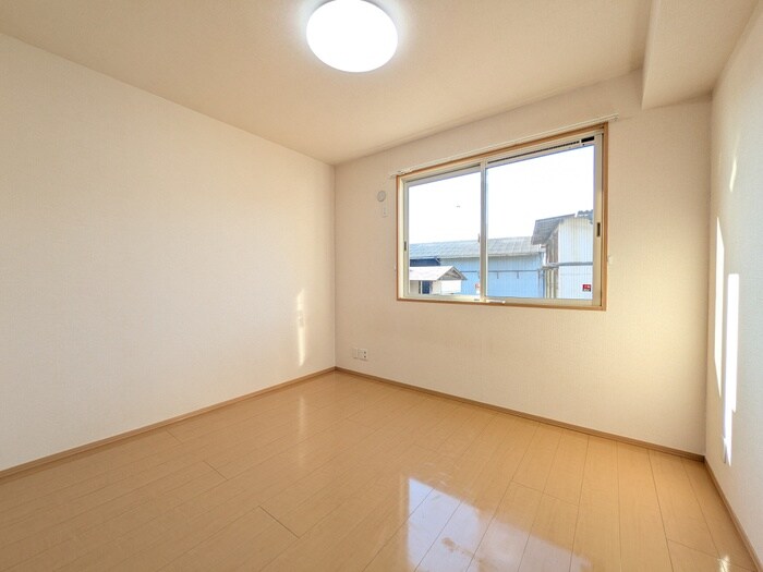 ウィンバ－ドの物件内観写真