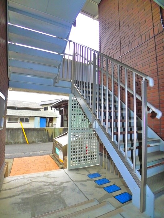 ウィンバ－ドの物件外観写真