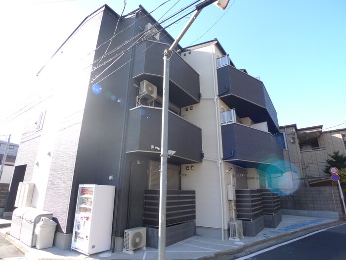 サンフェリス新所沢の物件外観写真