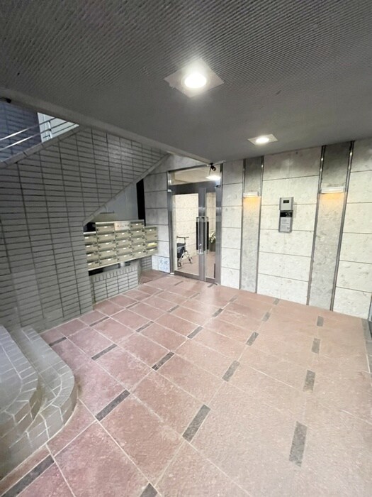 リヴェ－ルプラザの物件外観写真