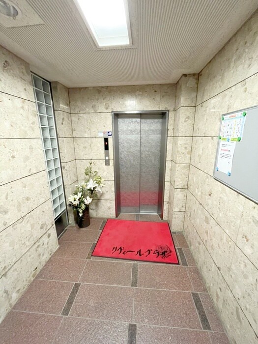 リヴェ－ルプラザの物件外観写真