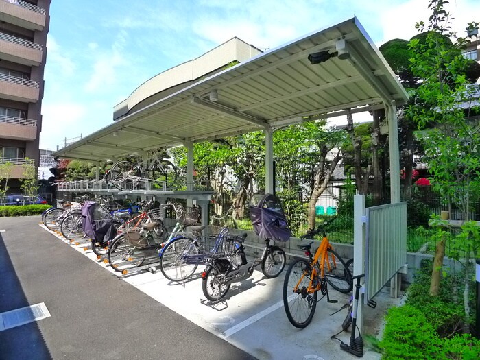 プライムホ－ム大宮の物件外観写真