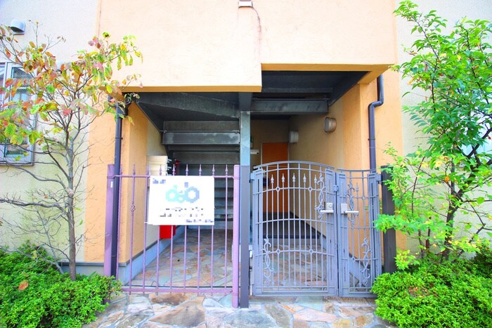 メゾン・ド・アンシャンテの物件外観写真