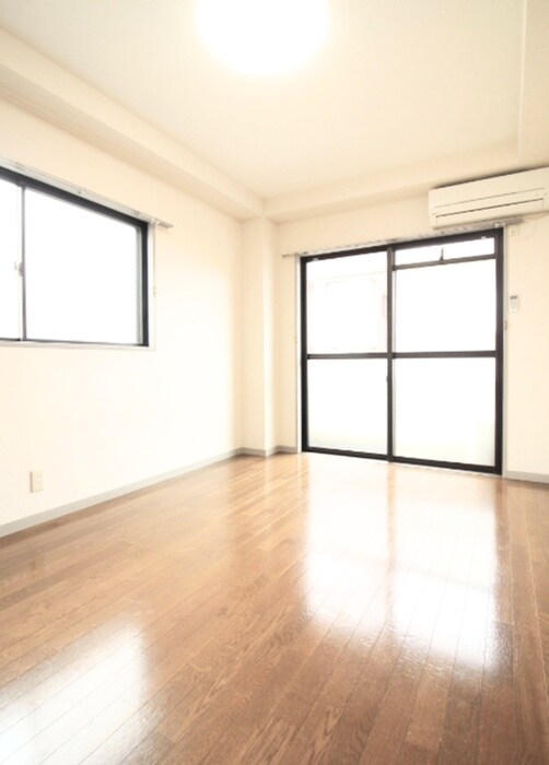 クレール・ユアサの物件内観写真